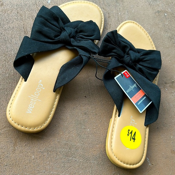 Women’s Size 5/6 Black Sandals - Picture 2 of 2